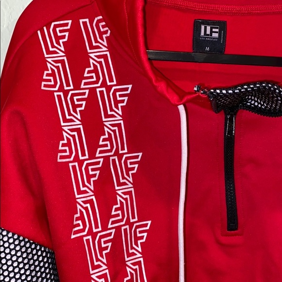 LF Cropped Zip up! - Picture 4 of 5